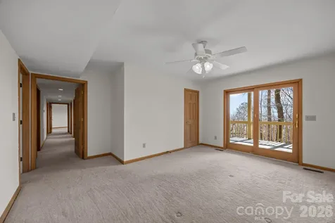 1105 High Vista Drive Mills River NC 28759