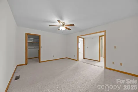 1105 High Vista Drive Mills River NC 28759