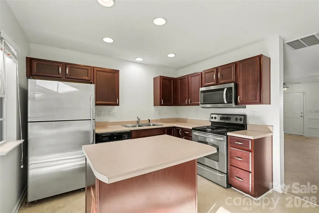 2515 Brackley Place NW Concord NC 28027