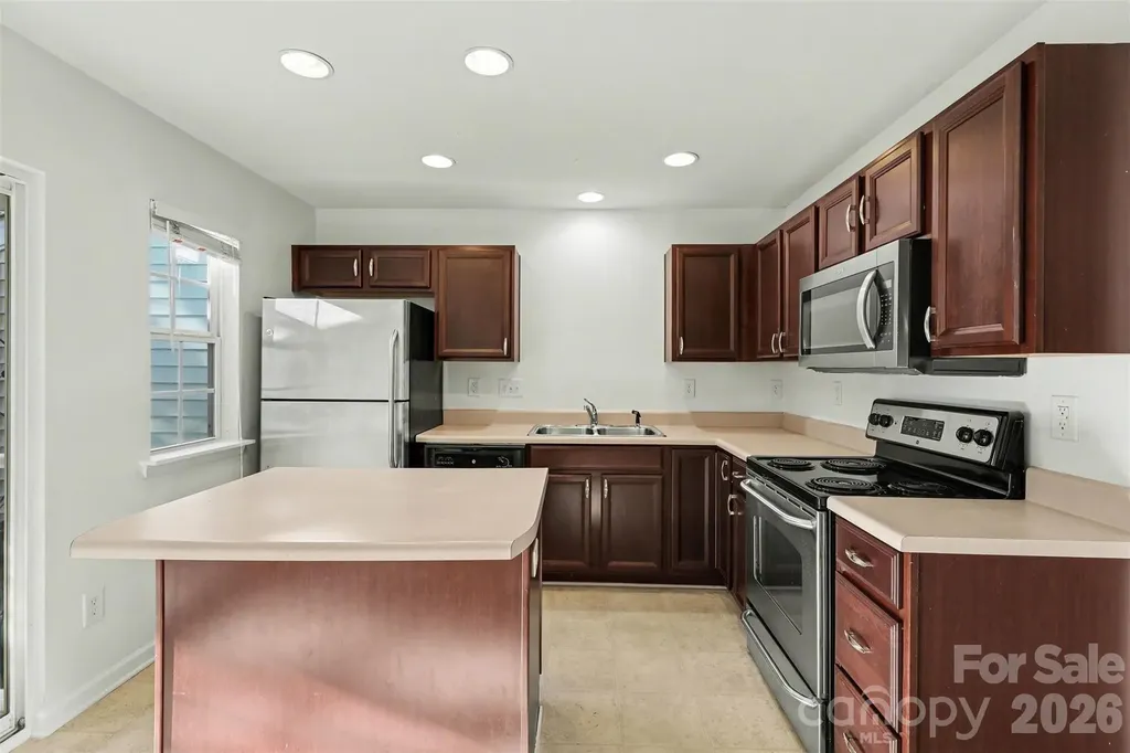 2515 Brackley Place NW Concord NC 28027