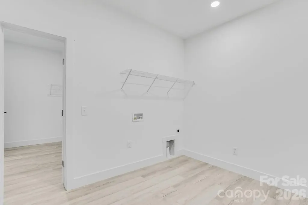 1500 Avalon Oaks Court Dallas NC 28034