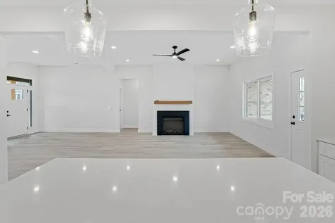 1500 Avalon Oaks Court Dallas NC 28034
