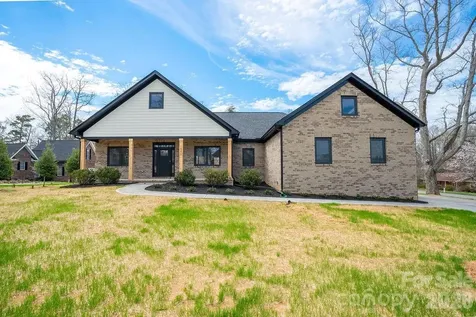 1500 Avalon Oaks Court Dallas NC 28034