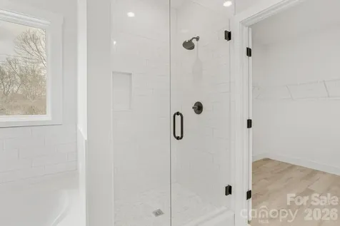 1500 Avalon Oaks Court Dallas NC 28034