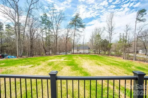 1500 Avalon Oaks Court Dallas NC 28034