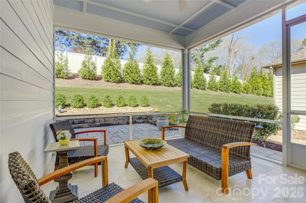14619 Crosswater Lane Charlotte NC 28278