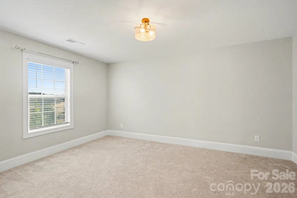 10885 Greenvale Drive Harrisburg NC 28075