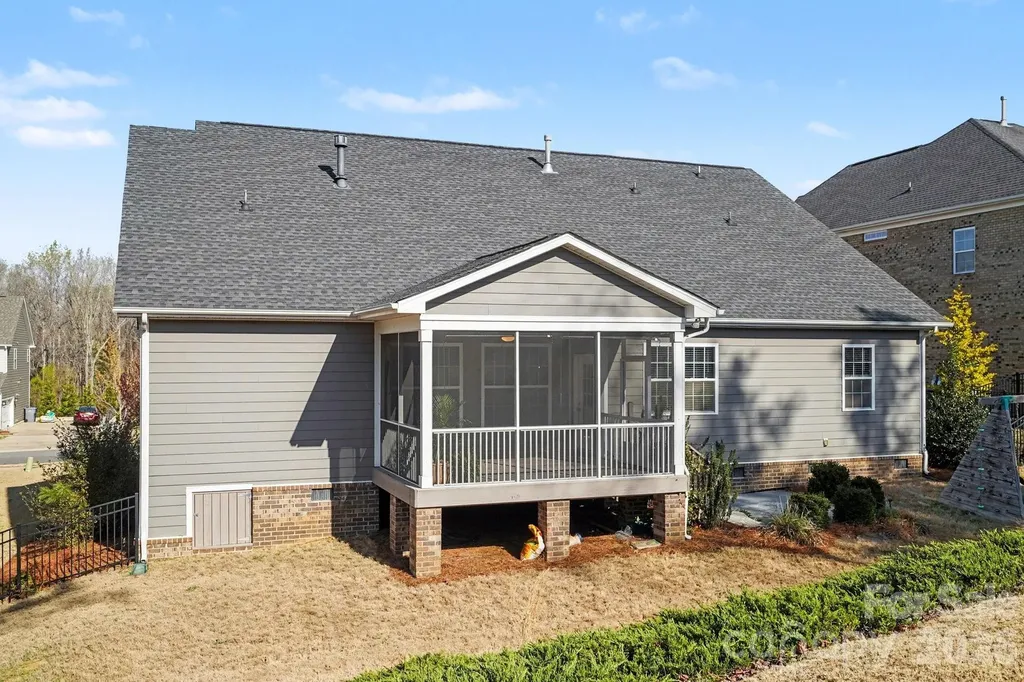10885 Greenvale Drive Harrisburg NC 28075