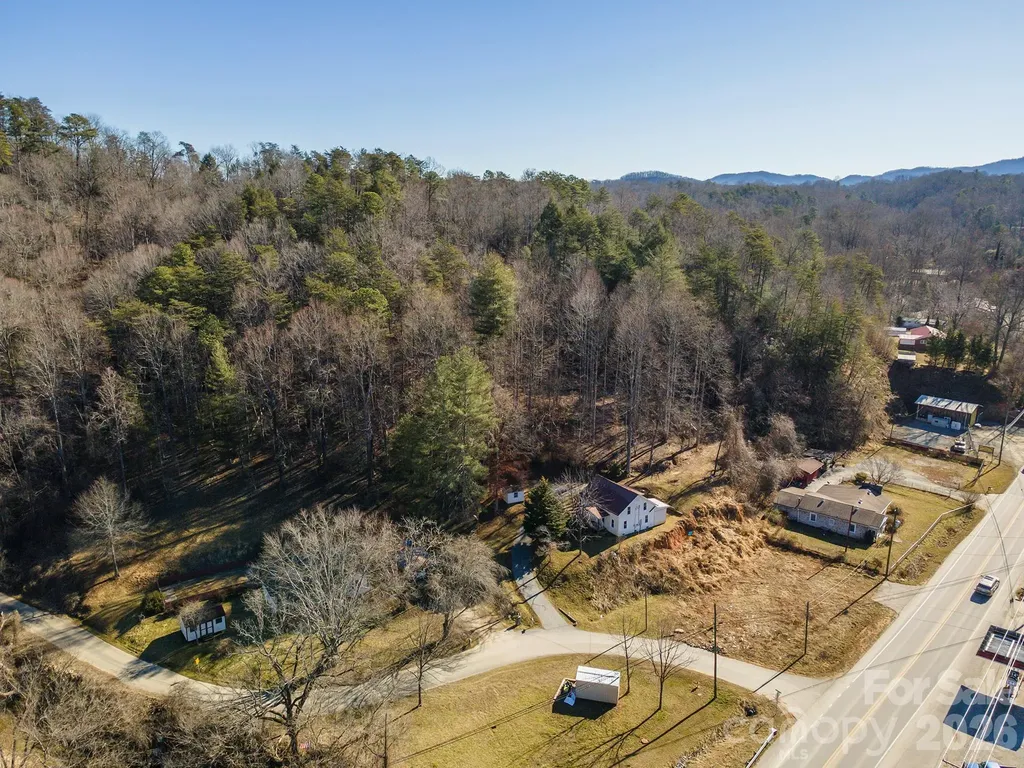 717 Bat Cave Road Old Fort NC 28762