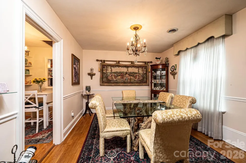 1724 2nd Avenue NW Hickory NC 28601
