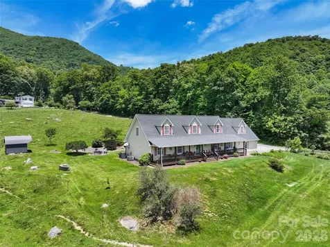 371 Ned Cove Road Waynesville NC 28785