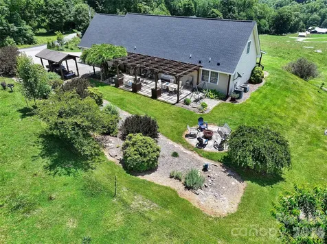 371 Ned Cove Road Waynesville NC 28785