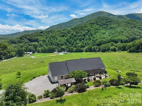 371 Ned Cove Road Waynesville NC 28785