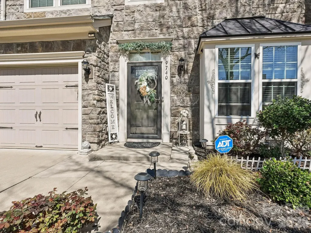 9740 Springholm Drive Charlotte NC 28278