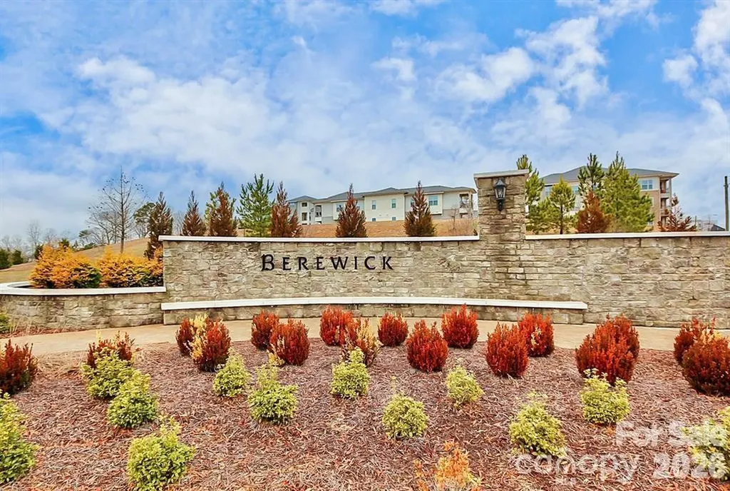 9740 Springholm Drive Charlotte NC 28278