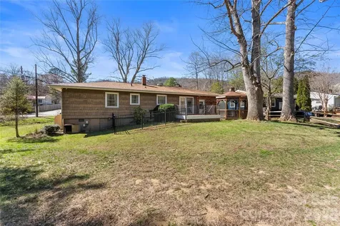 879 New Haw Creek Road Asheville NC 28805
