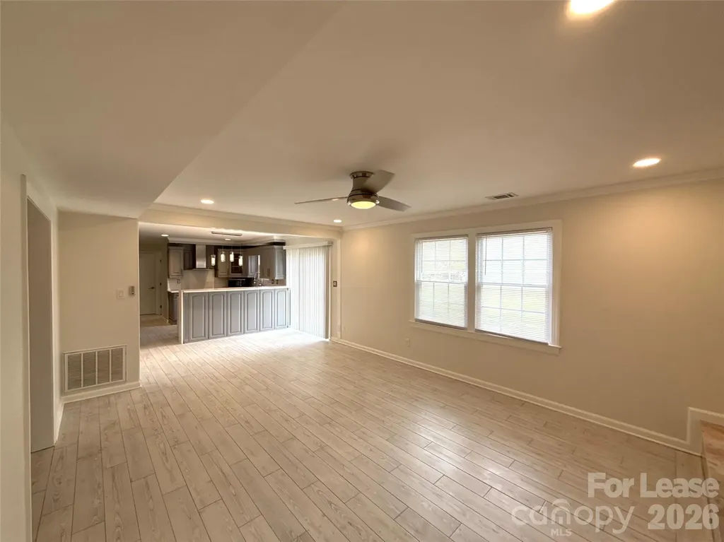 7318 Connan Lane Charlotte NC 28226