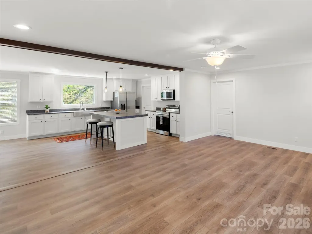 502 Hutch Mountain Road Fletcher NC 28732