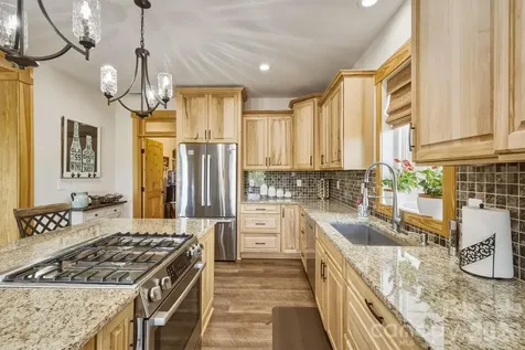 1510 High Valley Way Lenoir NC 28645