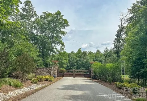 32 Clear View Way Nebo NC 28761