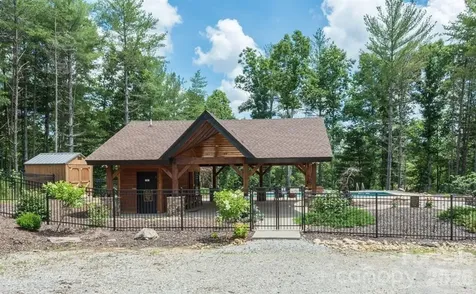32 Clear View Way Nebo NC 28761