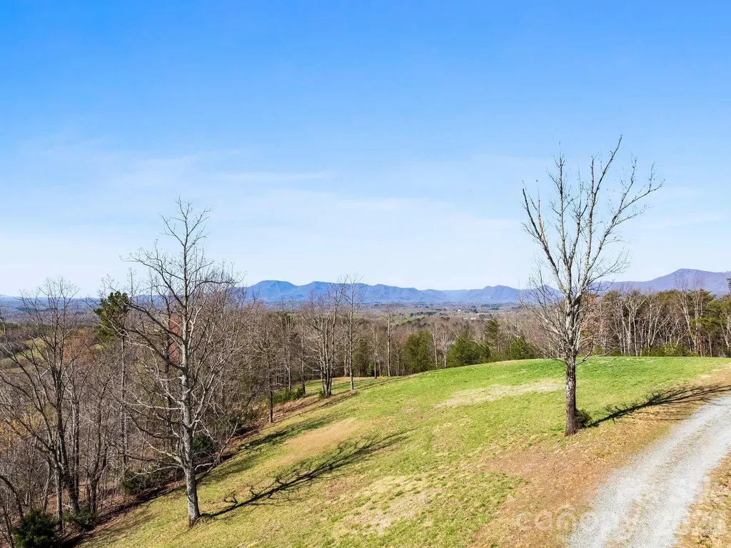 25 Preservation Trail Columbus NC 28722