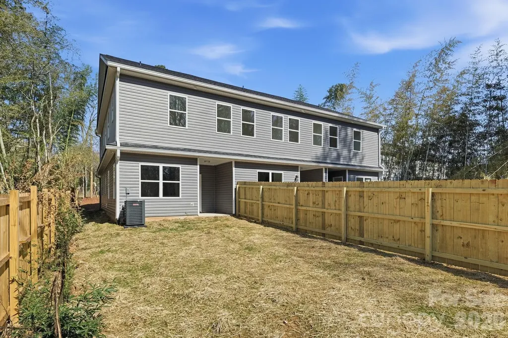 659 Stillgreen Lane Charlotte NC 28214