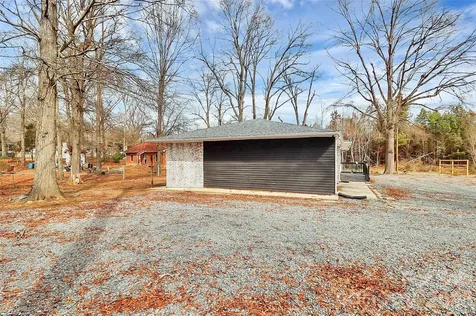 2015 Overhill Drive Monroe NC 28110