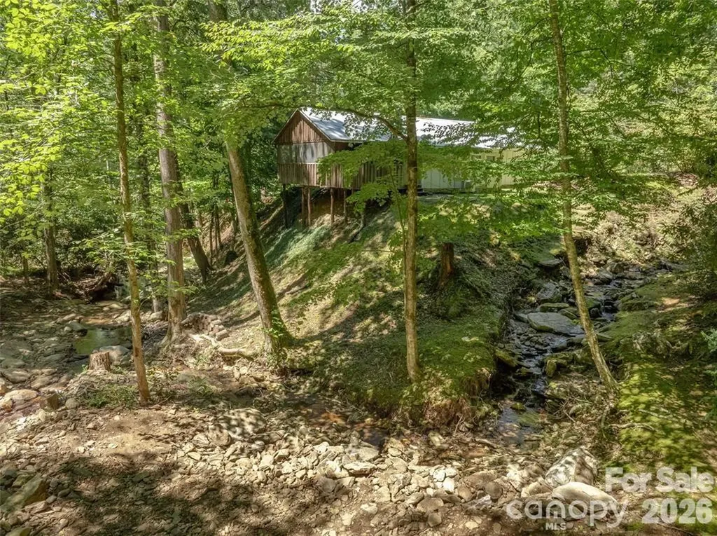 347 Blackberry Inn Road Weaverville NC 28787
