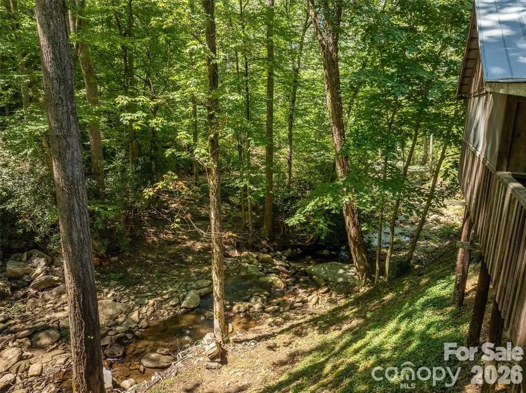 347 Blackberry Inn Road Weaverville NC 28787