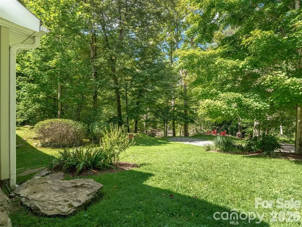 347 Blackberry Inn Road Weaverville NC 28787