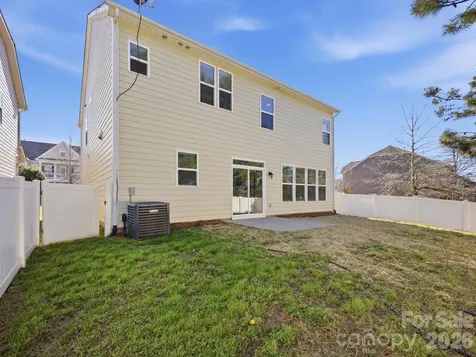 1037 Pennington Drive Lancaster SC 29720