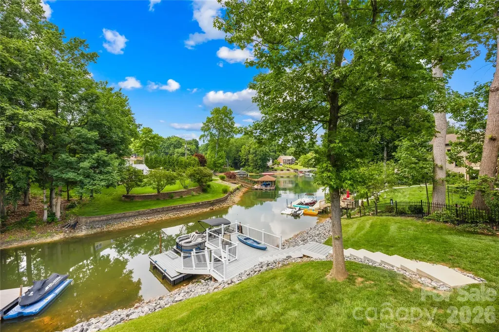 2474 Green Point Lane Denver NC 28037