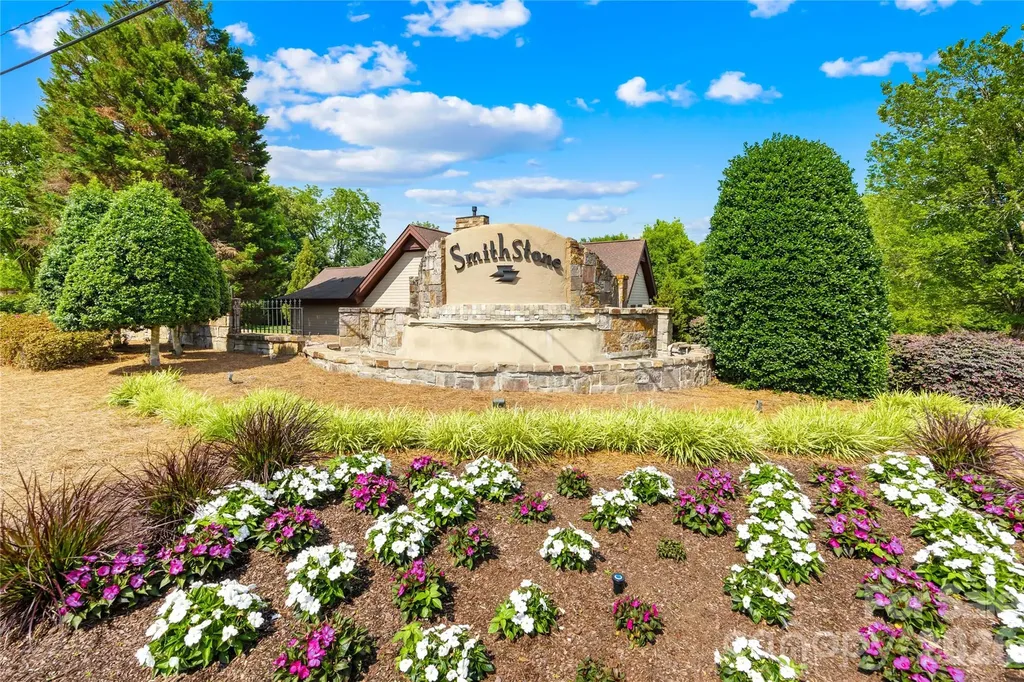 2474 Green Point Lane Denver NC 28037
