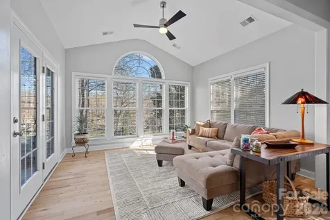 2474 Green Point Lane Denver NC 28037