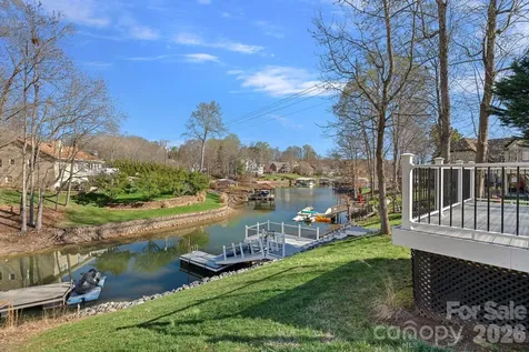 2474 Green Point Lane Denver NC 28037