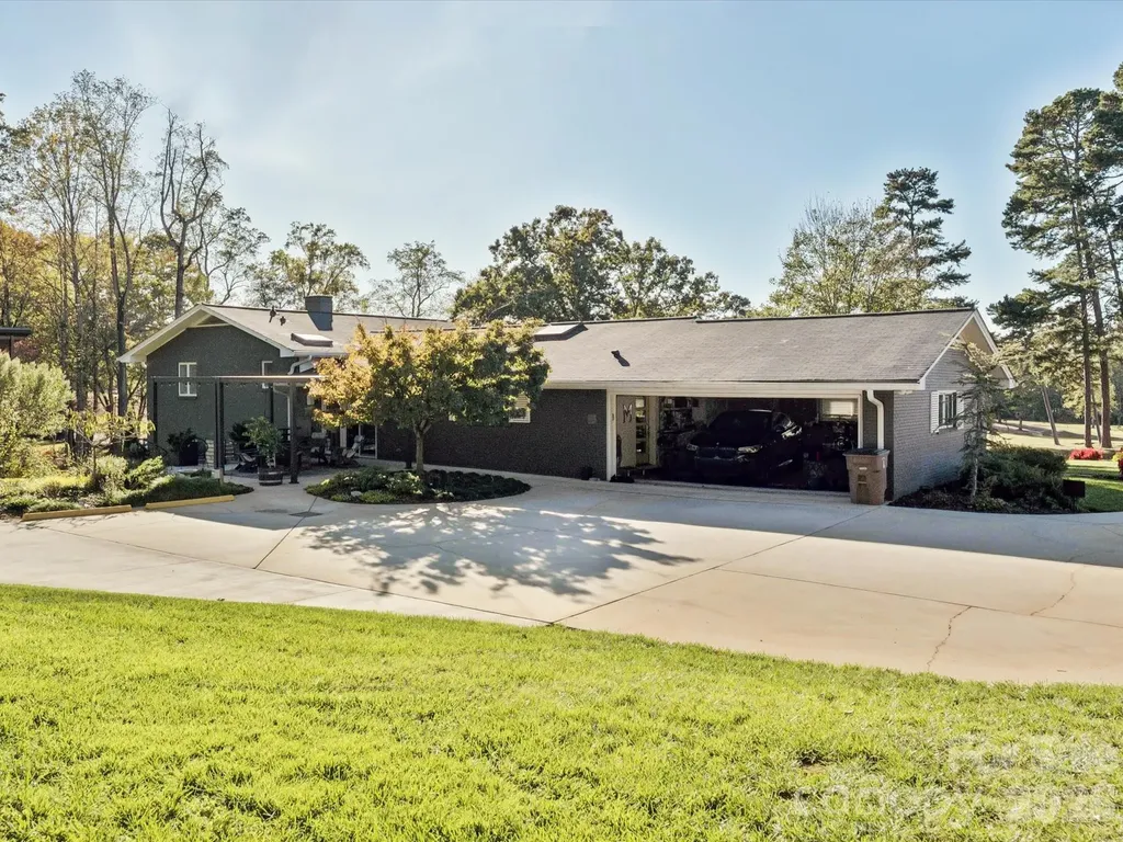 438 Country Club Acres Drive Shelby NC 28150
