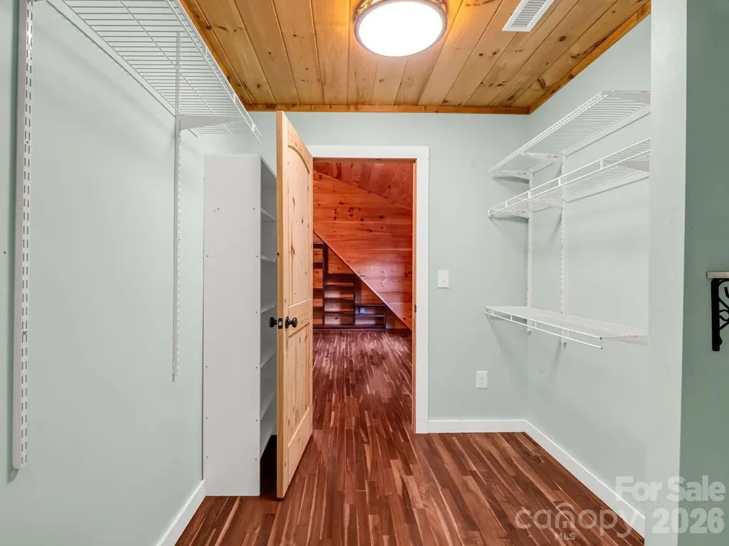110 Chetan Way Lake Lure NC 28746