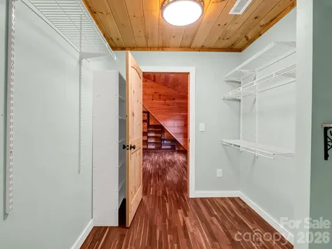 110 Chetan Way Lake Lure NC 28746