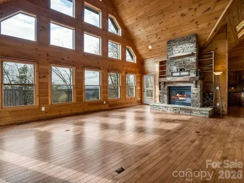 110 Chetan Way Lake Lure NC 28746