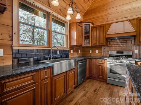 110 Chetan Way Lake Lure NC 28746