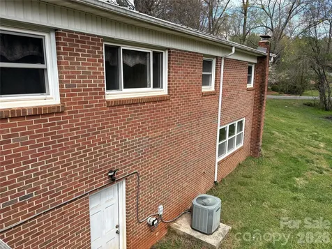 2137 23rd Street Drive SE Hickory NC 28602