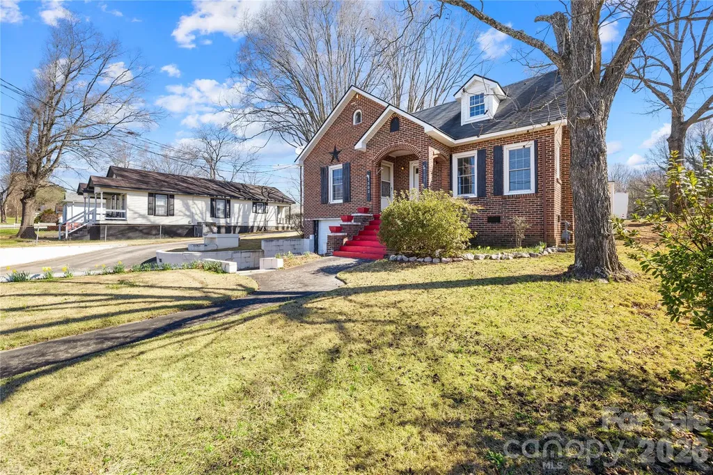1302 W A Street Kannapolis NC 28081