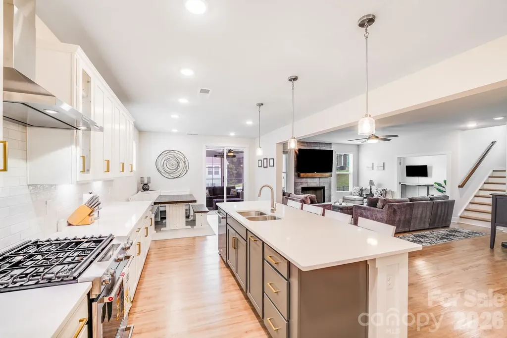 2013 White Cypress Court Charlotte NC 28216