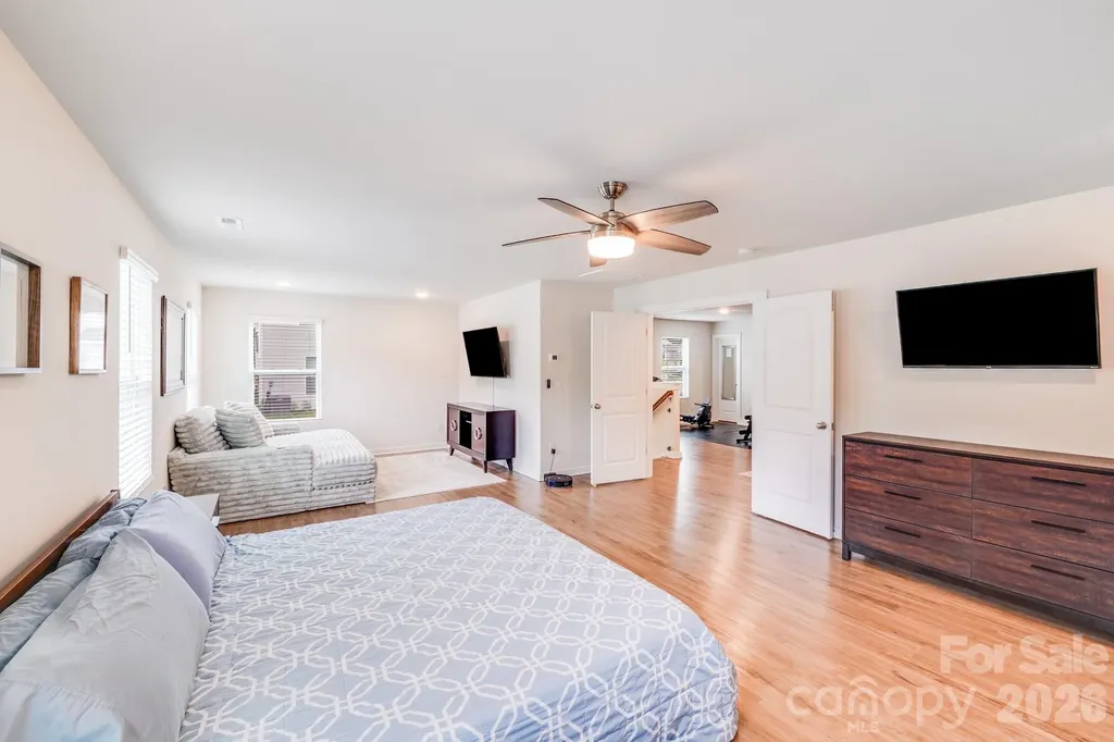 2013 White Cypress Court Charlotte NC 28216