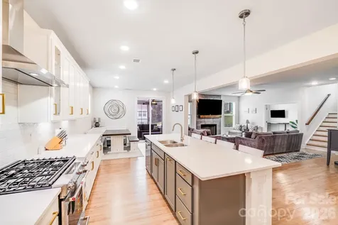 2013 White Cypress Court Charlotte NC 28216