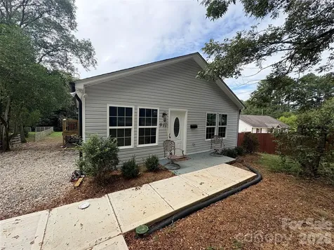 911 Plyler Street Monroe NC 28110