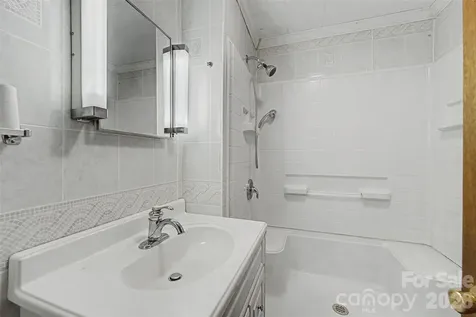 318 Sunrise Park Sylva NC 28779