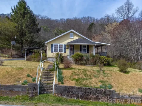 318 Sunrise Park Sylva NC 28779