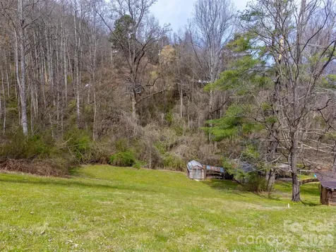 318 Sunrise Park Sylva NC 28779